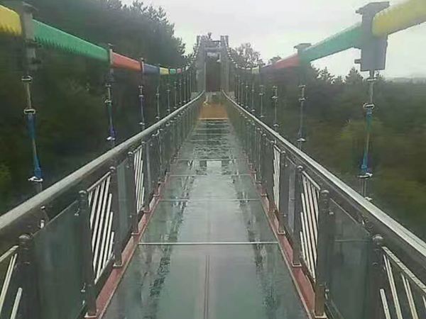 玻璃吊橋 玻璃吊橋