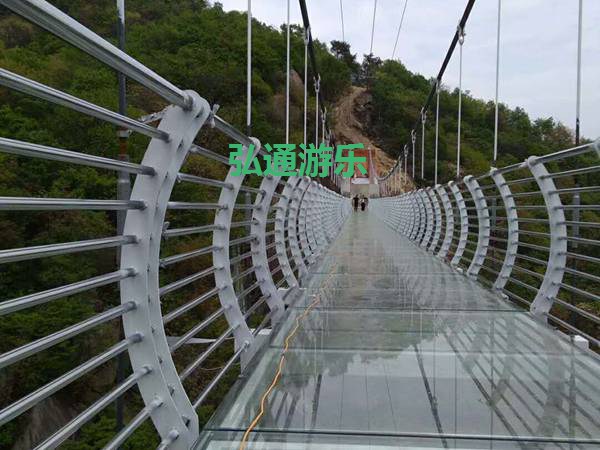 玻璃吊橋 玻璃吊橋